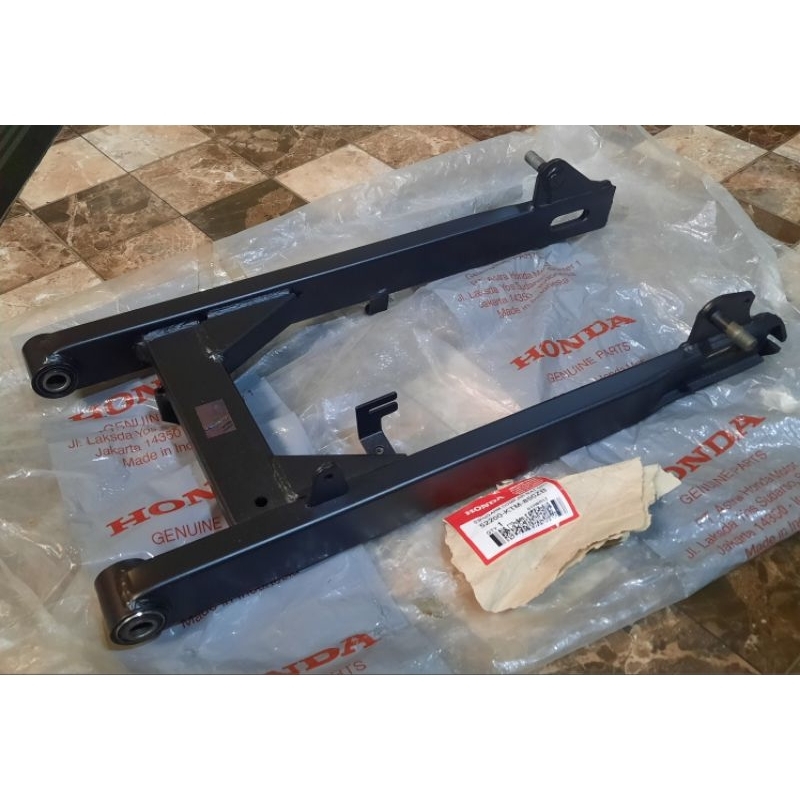 52200 KTM 850ZB SWING ARM SUPRA X125 ORIGINAL AHM