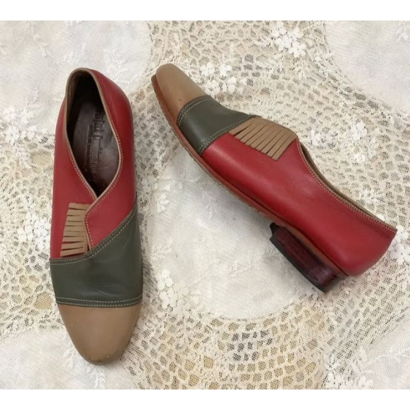 SHOES by PERFECT COMBINATION( made in THAILAND)