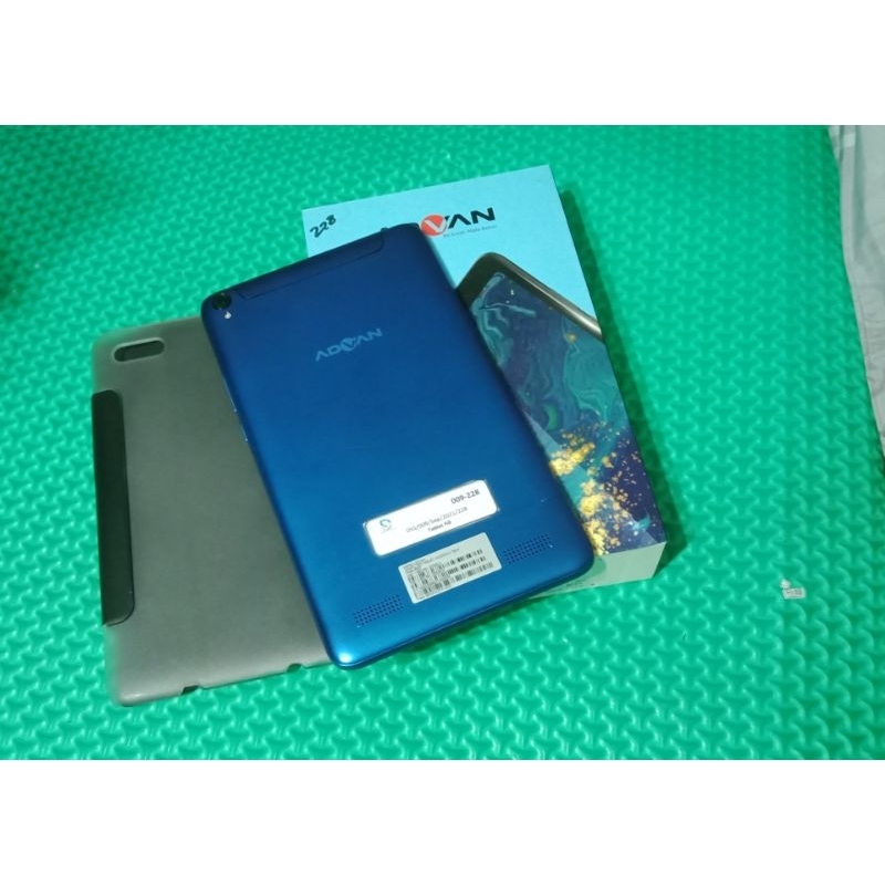 Advan xTab Gallilea Belajar elite 8 inci ram 4GB 4G LTE mulus