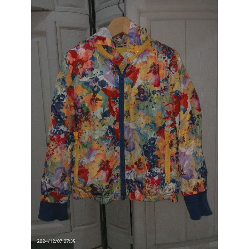 Preloved Stella Mccartney Kids size 6y