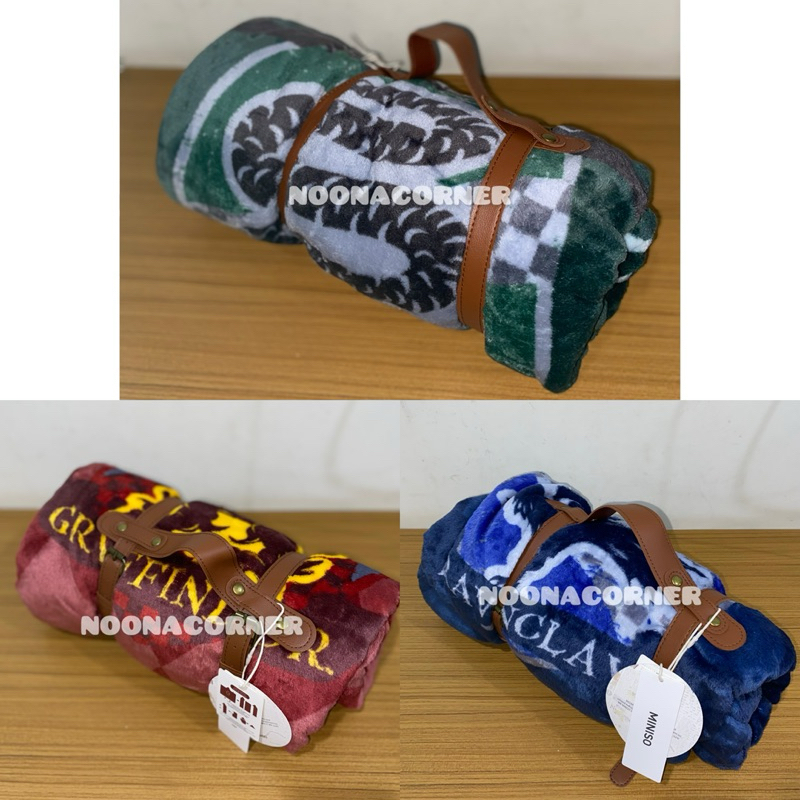 Miniso x Harry Potter - Hooded Blanket / Selimut Hoodie 90x140cm Harry Potter Collections (Gyrffindo