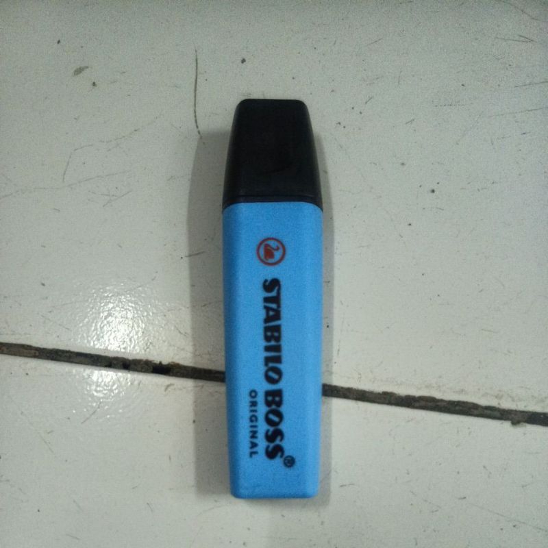 

Stabilo boss warna biru 1 pcs