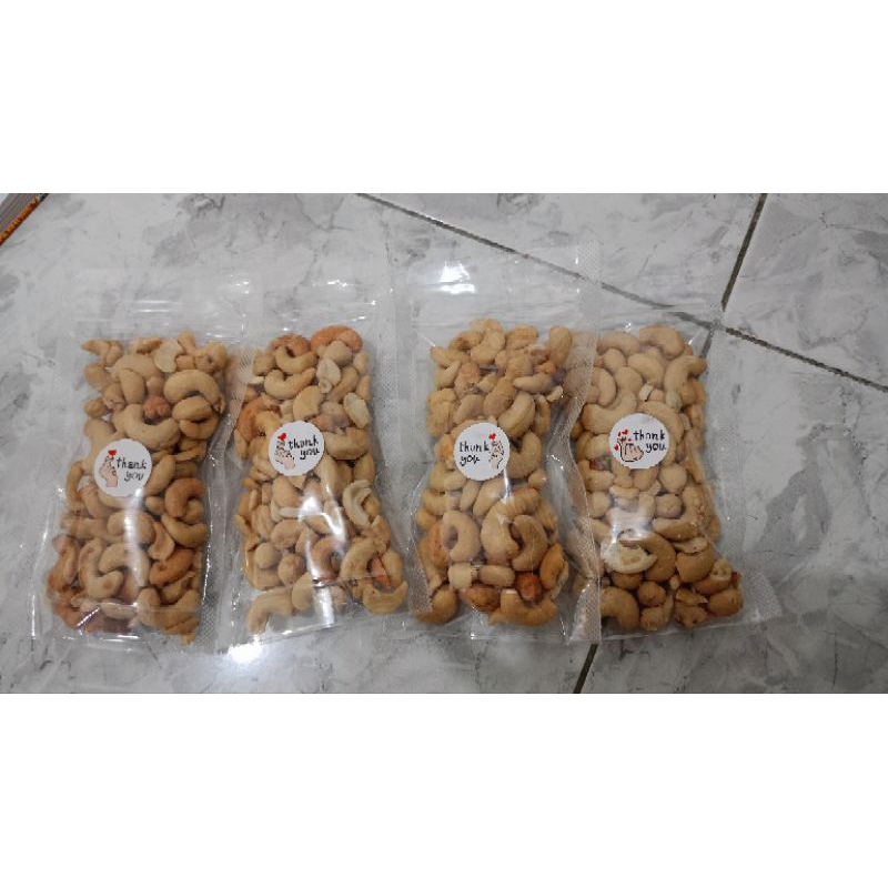 

Kacang Mede Roasted Panggang 100 gr