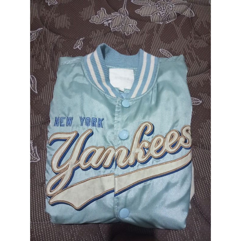 VARSITY MLB YANKES