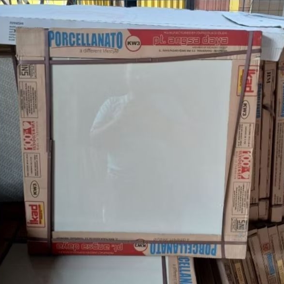 Granit Lantai 60x60 Crem Polos Ikad [ Vega Beige ]