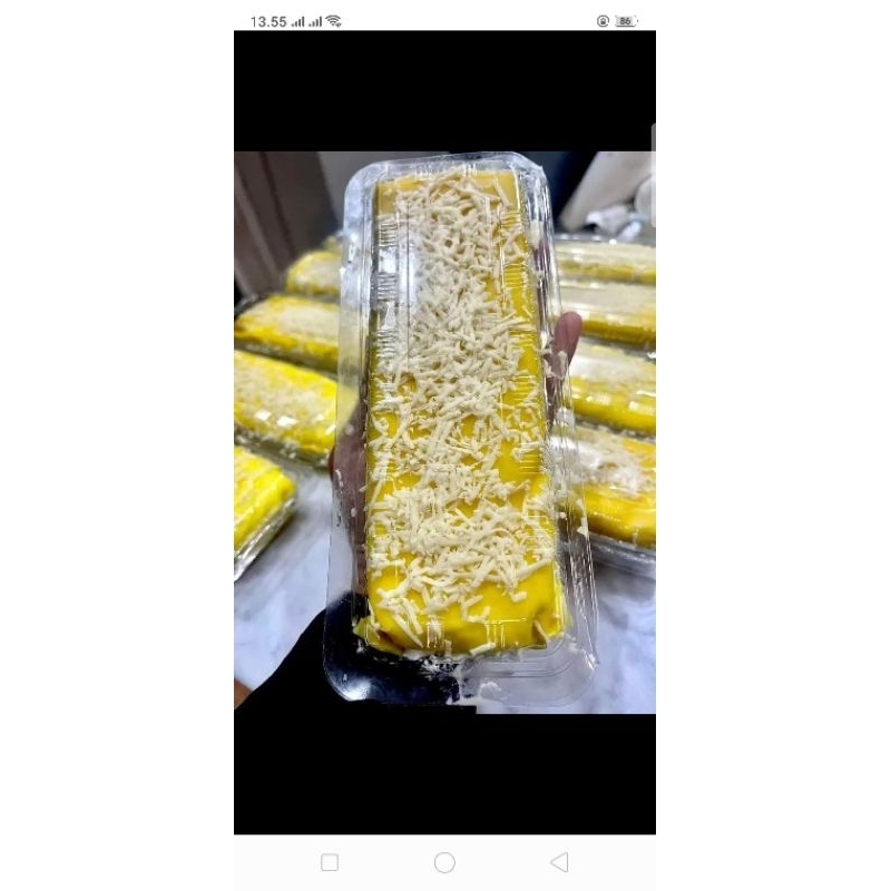 

Pancake Durian Roll