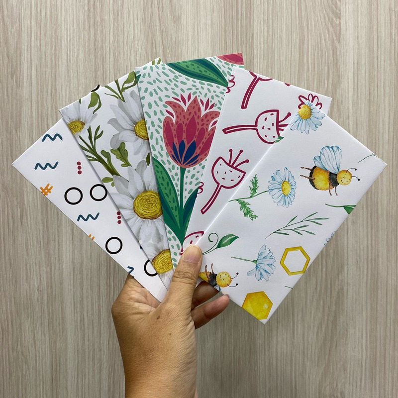 

(5 Pcs) Amplop Panjang Uang Tanpa Dilipat Untuk Amplop Kondangan Undangan Wedding Angpao THR Idul Fitri Motif Random
