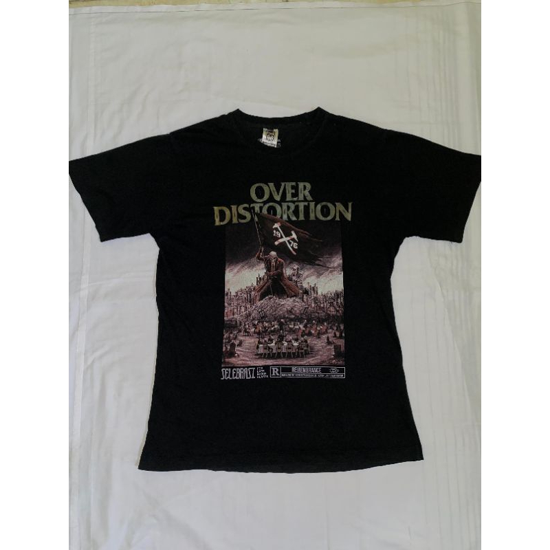 Tshirt Over Distortion Selebrasi