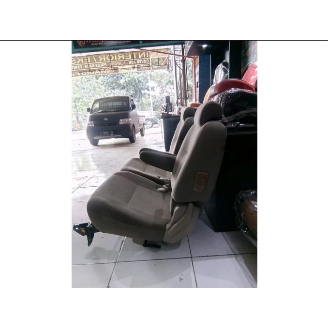 Jok Innova Captain seat original