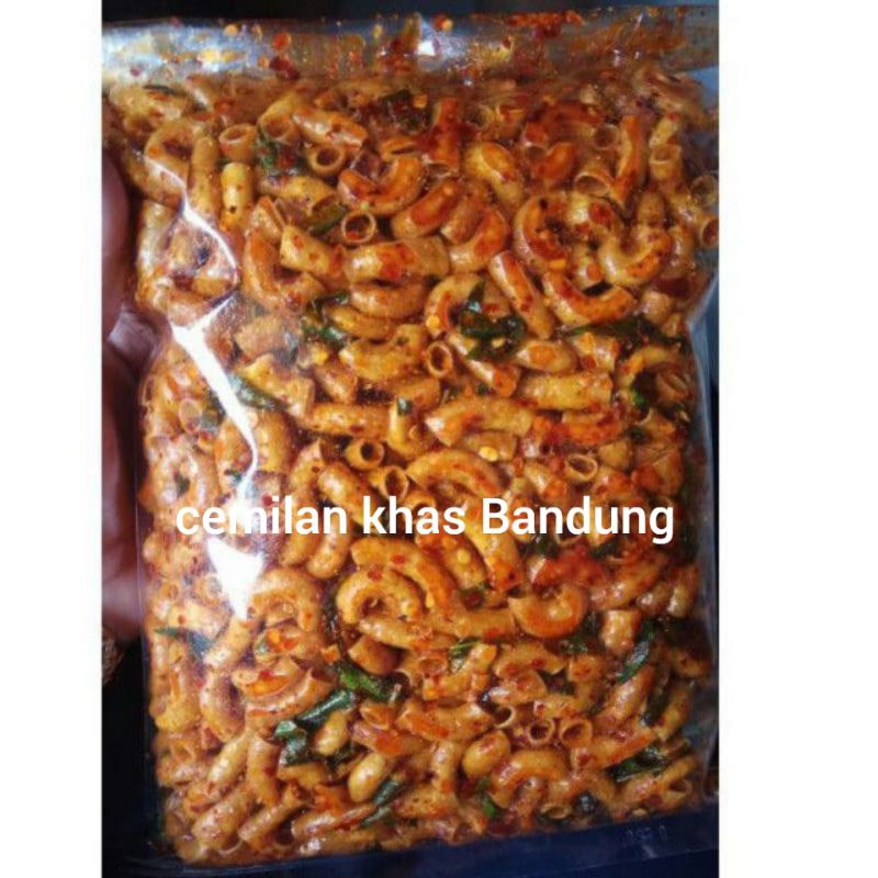 

cemilan pedas seblak macaroni bantat 500gram makaroni pedas gurih cemilan khas Bandung