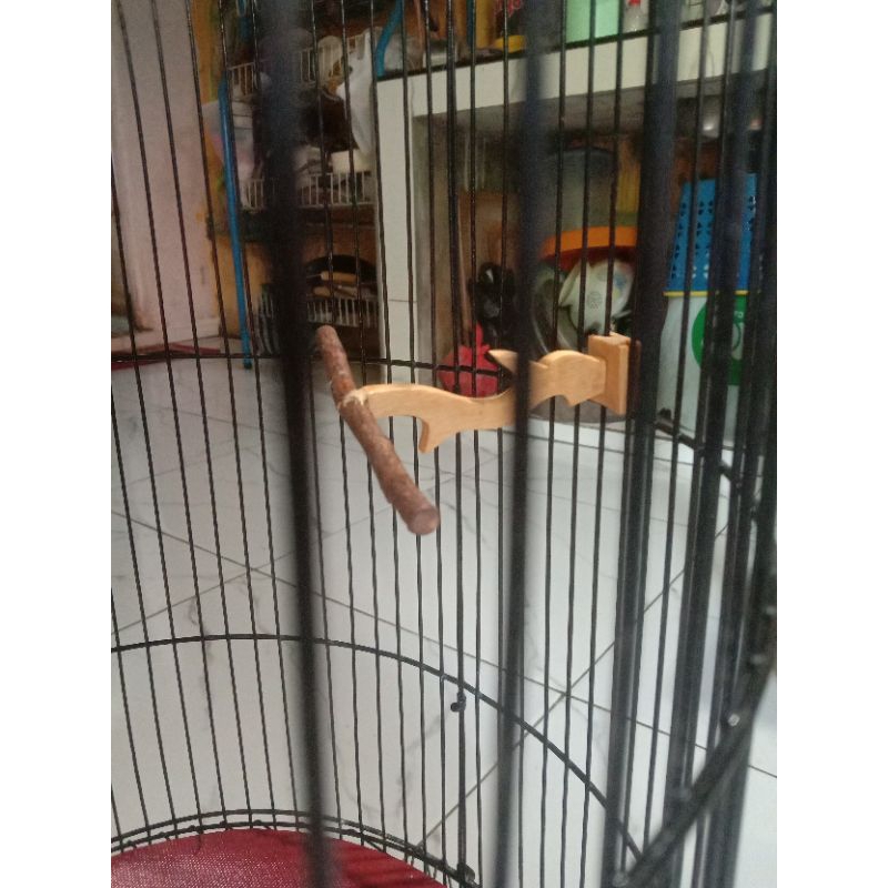 Tangkringan Ukiran Samping Tangkringan burung kecil