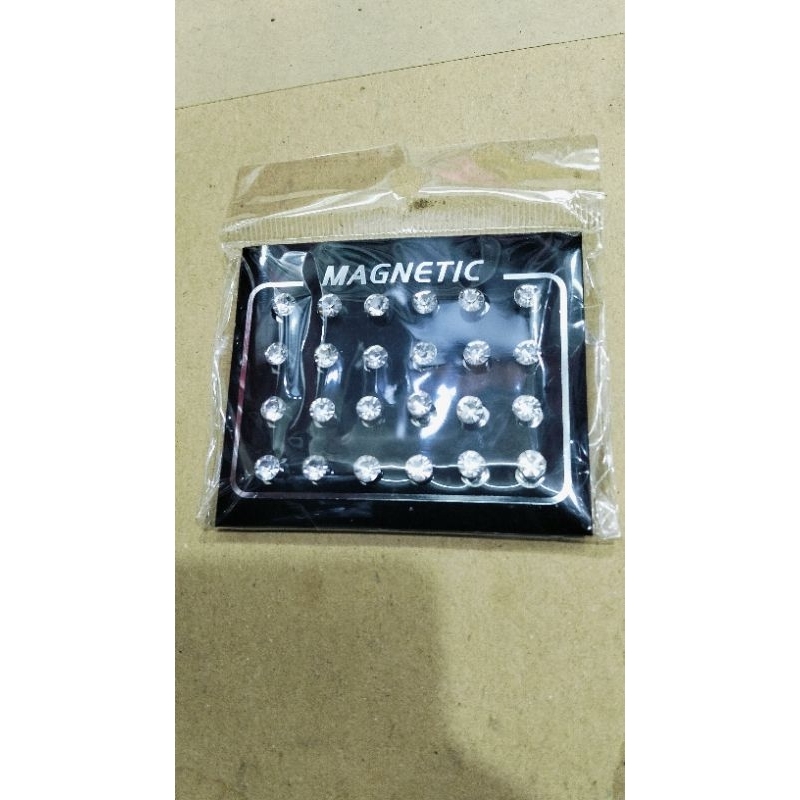 Dni GROSIR 12PASANG ANTING MAGHNET MATA ANTING PRIA WANITA 12PASANG