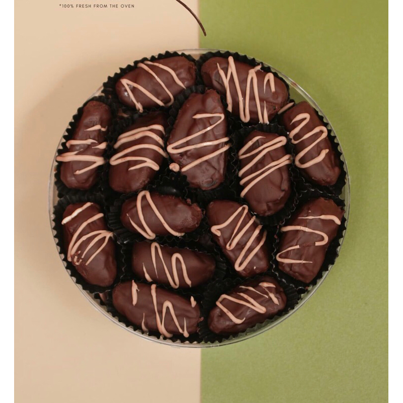 

KURMA COKELAT