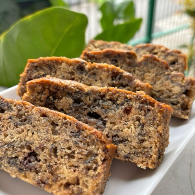 

Choco Chip Banana Bread by CrumbleBits 1 Loyang | 500g