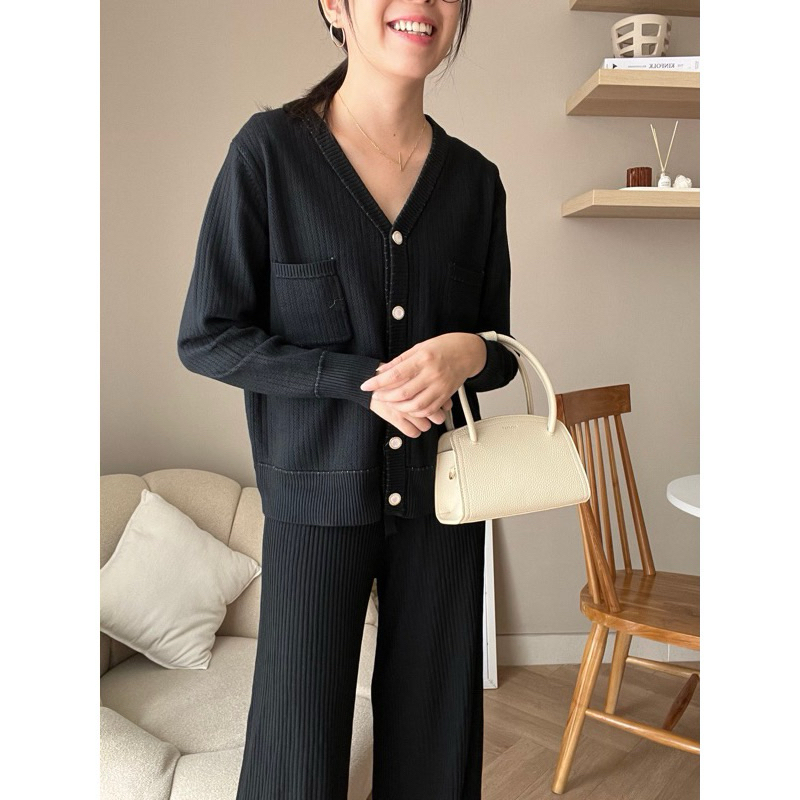 Sohee Cardigan Black