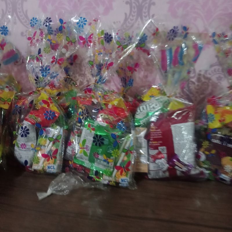 

Snack Ulangtahun, Parcel Ulangtahun, Jajan Ulangtahun, Bingkisan Ulangtahun