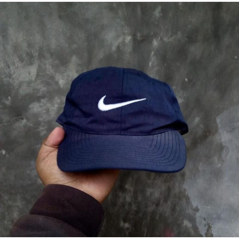 Topi Nike Biru