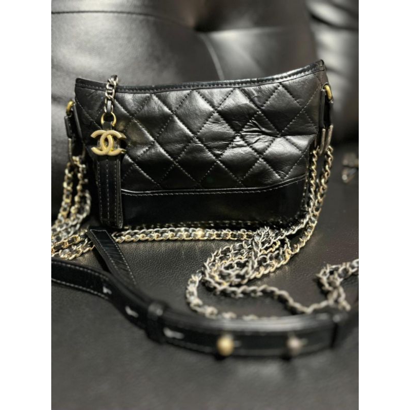 Tas Chanel Gabriel Hitam