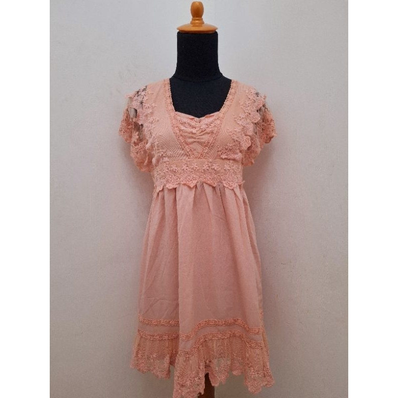 Peach Brukat Dress Brand From Cecil Mcbee Ori 100% masih baru masih ada tag aslinya