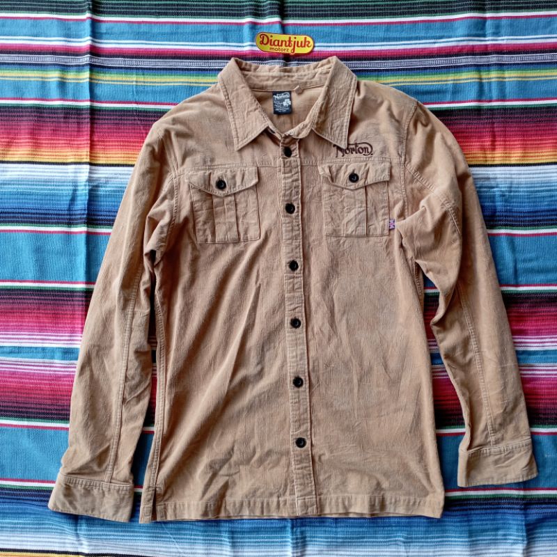 Kemeja Lengan Panjang Corduroy Norton