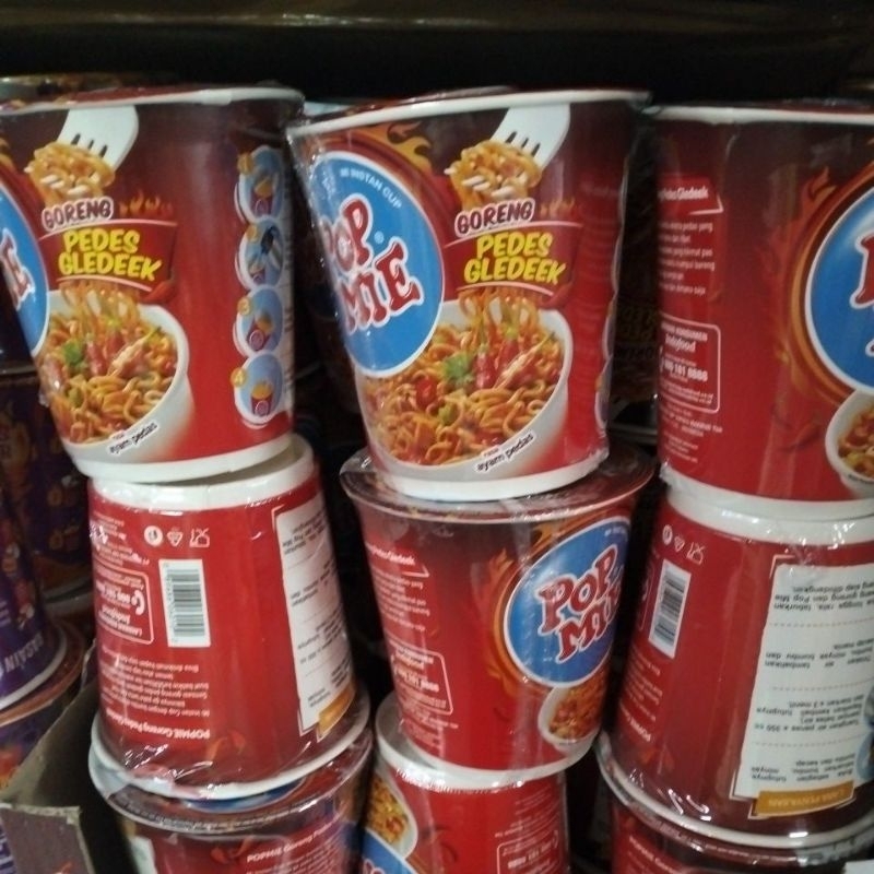 

POP MIE GORENG PEDES GLEDEK AYAM 1 DUS ISI 12