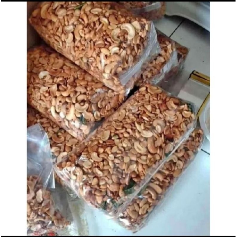 

Kacang Mede Patahan Matang 1kg