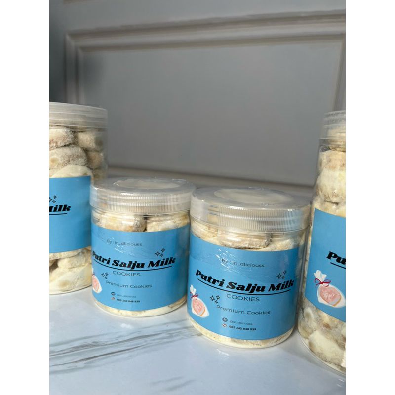 

Putri Salju Susu/kue kering premium toples 600ml