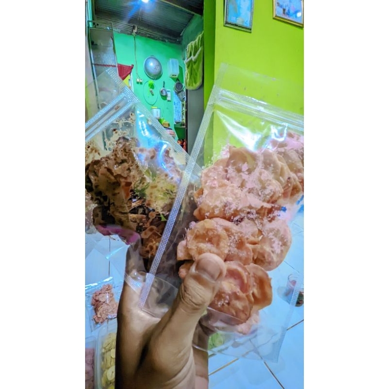 

Keripik pisang coklat lumer