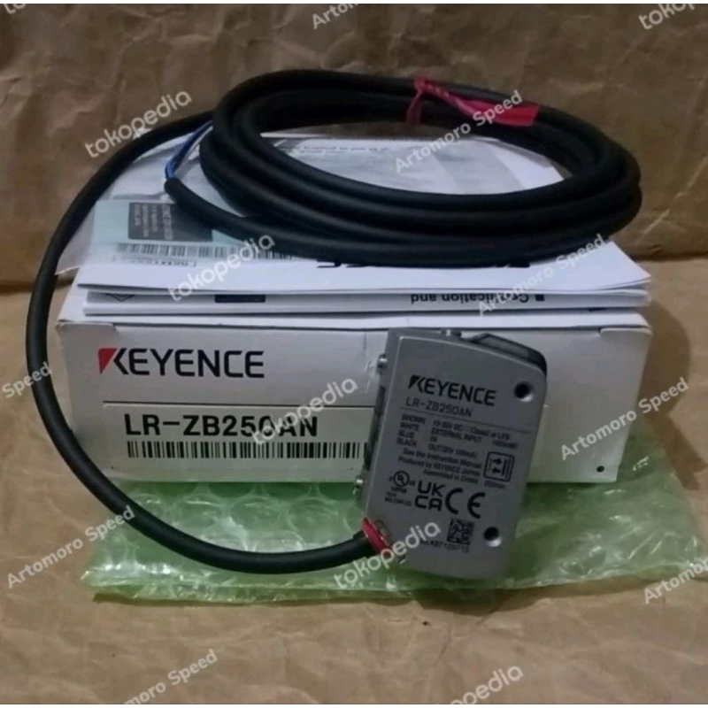 KEYENCE LR-ZB250AN CMOS  SENSOR LASER