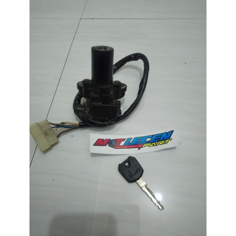 kontak/kunci ninja 250 karbu /250 F1 old