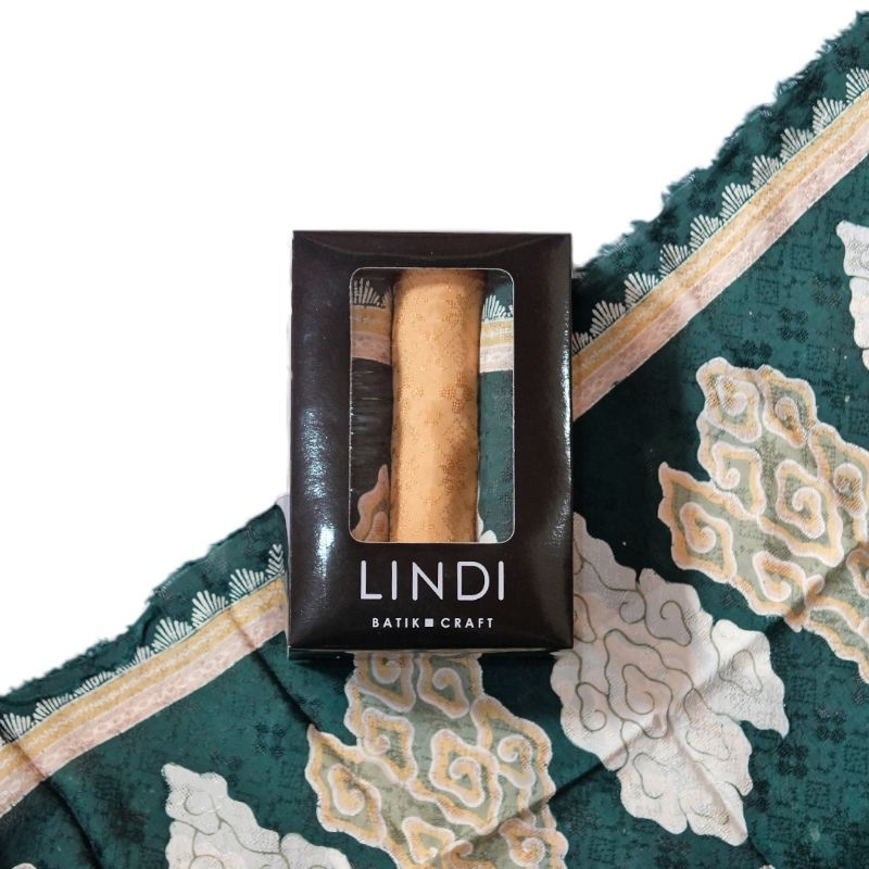 Kain Batik [Disc 30%] Hampers Kain Sarimbit Bahan Fiskos Motif Mega Mendung 4 Warna