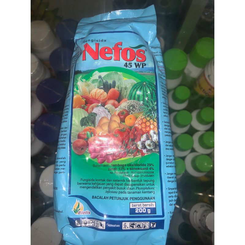 FUNGISIDA NEFOS 45 WP 200 GRAM BIOTIS (Tembaga oksiklorida 29% zineb 12% simoksanil 4%)