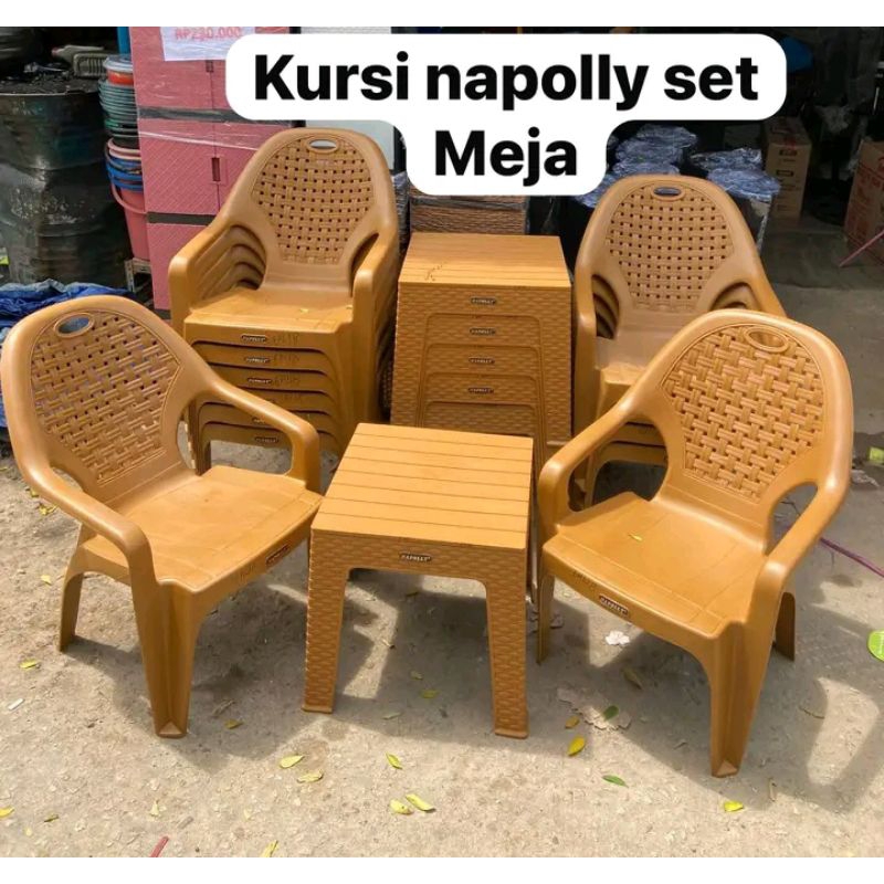 KURSI SANTAI NAPOLLY / KURSI TERAS