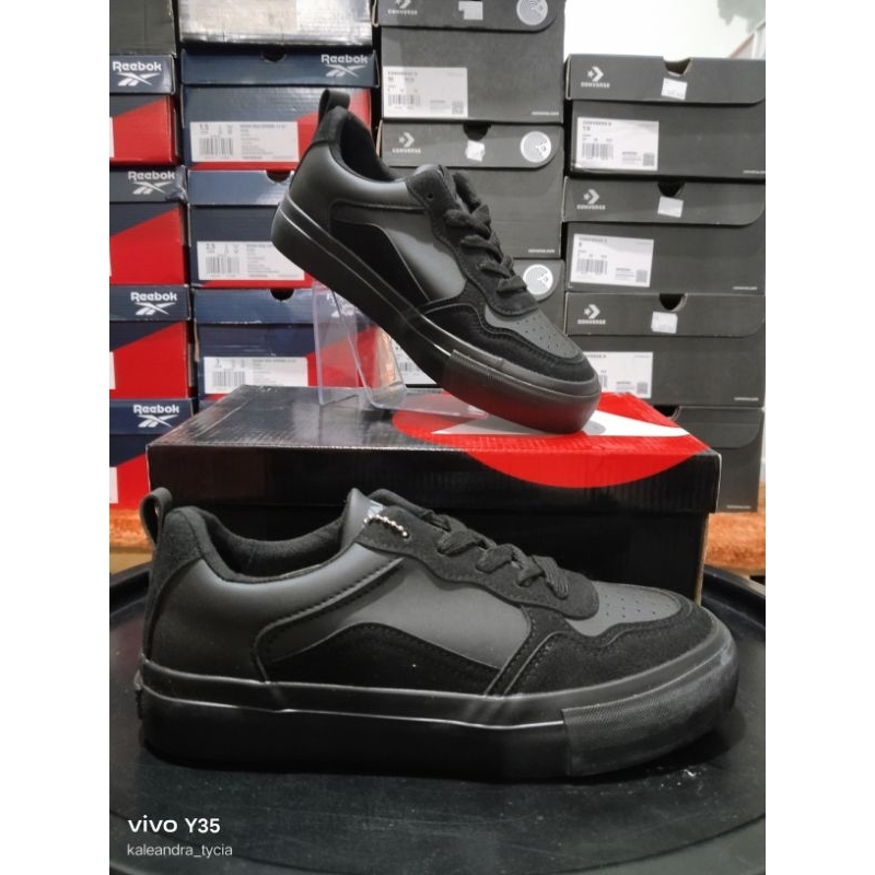 Sepatu AIRWALK BARIA FULL BLACK