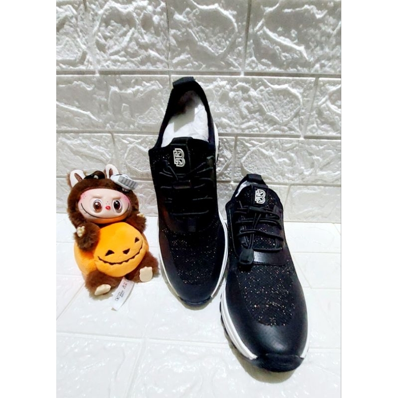 Sepatu wanita Everbest