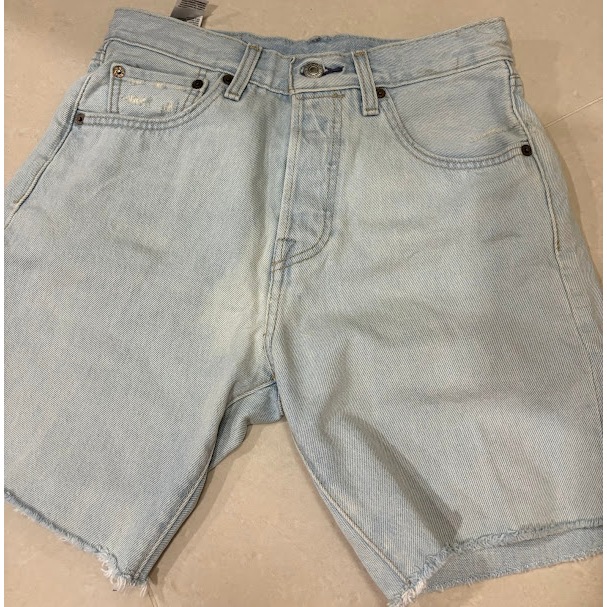 Celana jeans Levis wanita selutut original 100% preloved