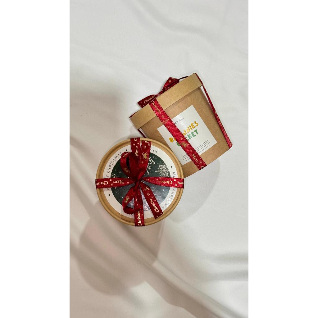 

FUDGY BROWNIE CHRISMTAS HAMPERS