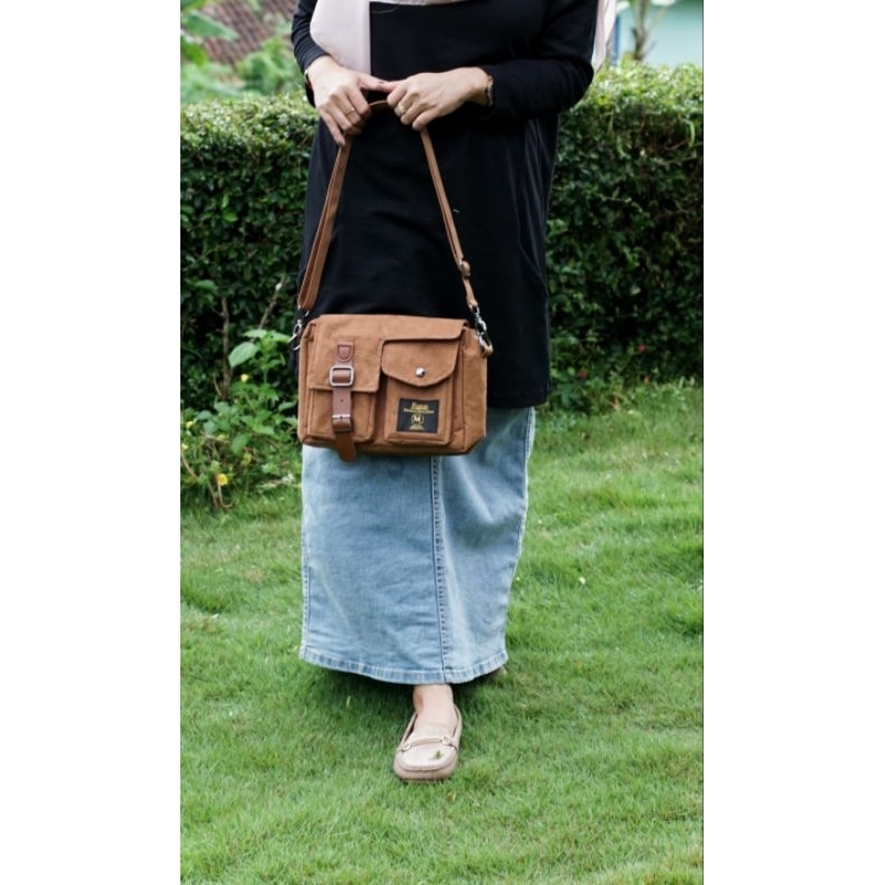 MUCCAS Mandatory Classic Series-Unisex/ Tas Unik / Tas Selempang Classic