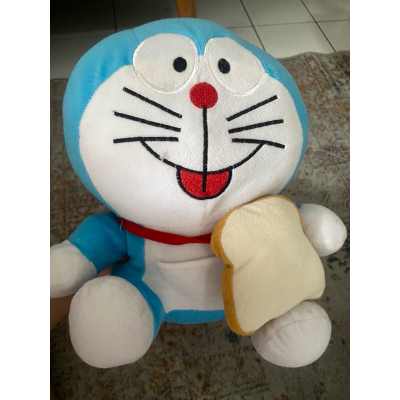 Preloved Boneka Doraemon | Hello Kitty