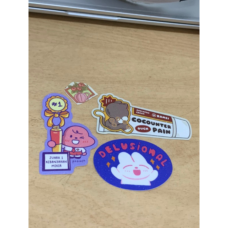 

Sticker lucu glitter laminated