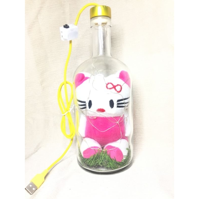 Lampu Tidur Hias LED Boneka Dalam Botol Karakter Hellokitty Plus Kabel USB Dan Modulasi 3 Variasi La