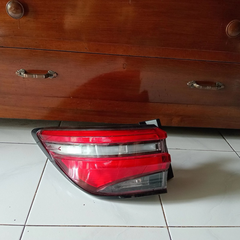 stoplamp fortuner vrz 2021-2023 original