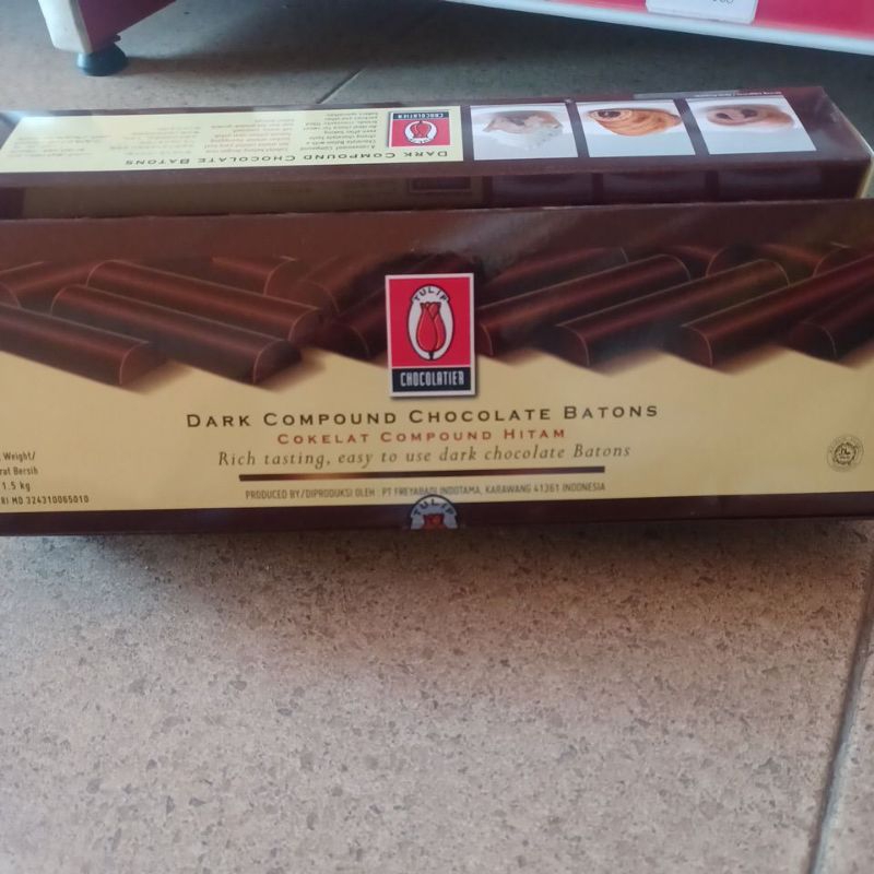 

tulip dark compound chocolate batons 1,5kg