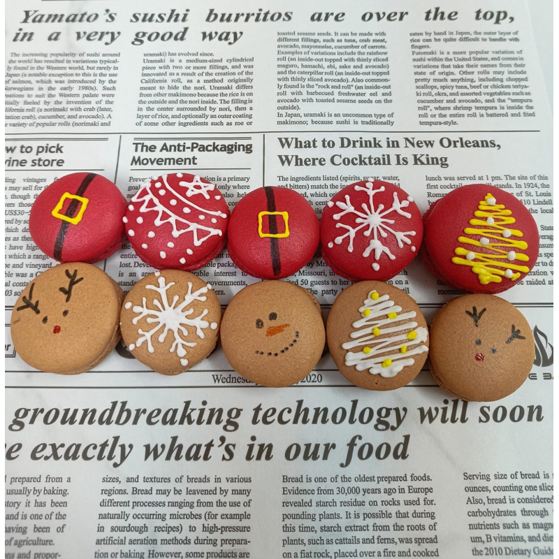 

Macarons Box isi 10 pcs tema natal christmas hamper snacks desserts