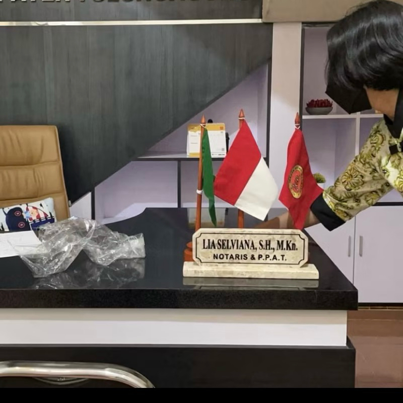 

deco- Papan nama meja kantor Qira beige | grey [premium] | warna & tulisan sesuai permintaan grade A