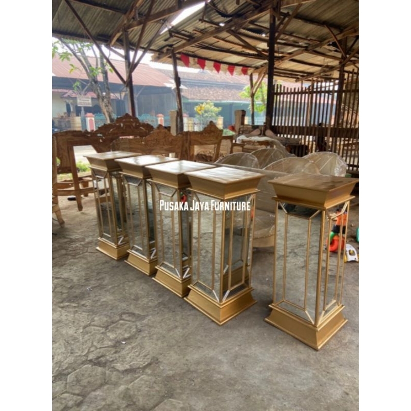 Standing Bunga Kaca Dekorasi Pelaminan