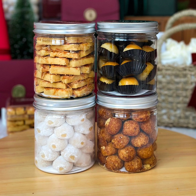 

Cookies Hampers / Nastar Wisjman/ Palm Sugar Cheese / Putri Salju / Kastangel / Parsel Natal / Premium Packaging / Lapis Surabaya Bundle / Hampers Natal 2024 / Hampers Box / Jar Cookies