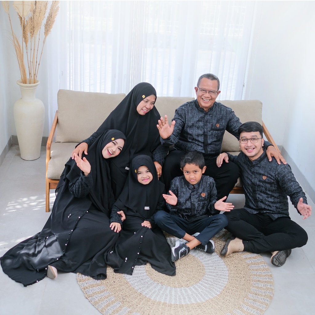 Risalah Family Set Diamond warna Hitam & Cream Sarimbit Lebaran terbaru Gamis Aqiqah Pesta