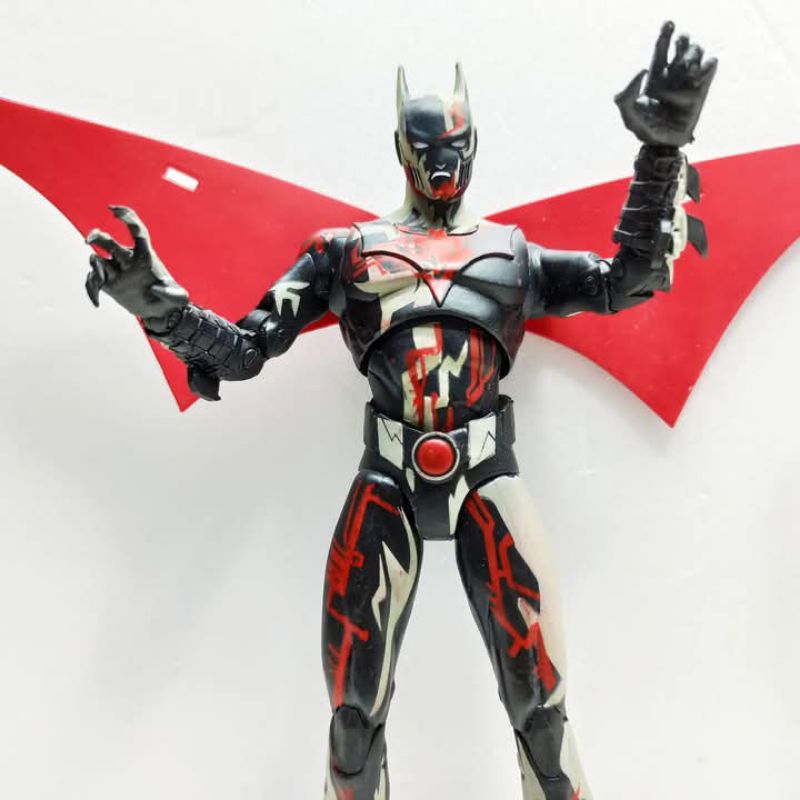 Mainan action figure  mcfarlane batman beyond glow in the dark special editionby mcfarlane tinggi se