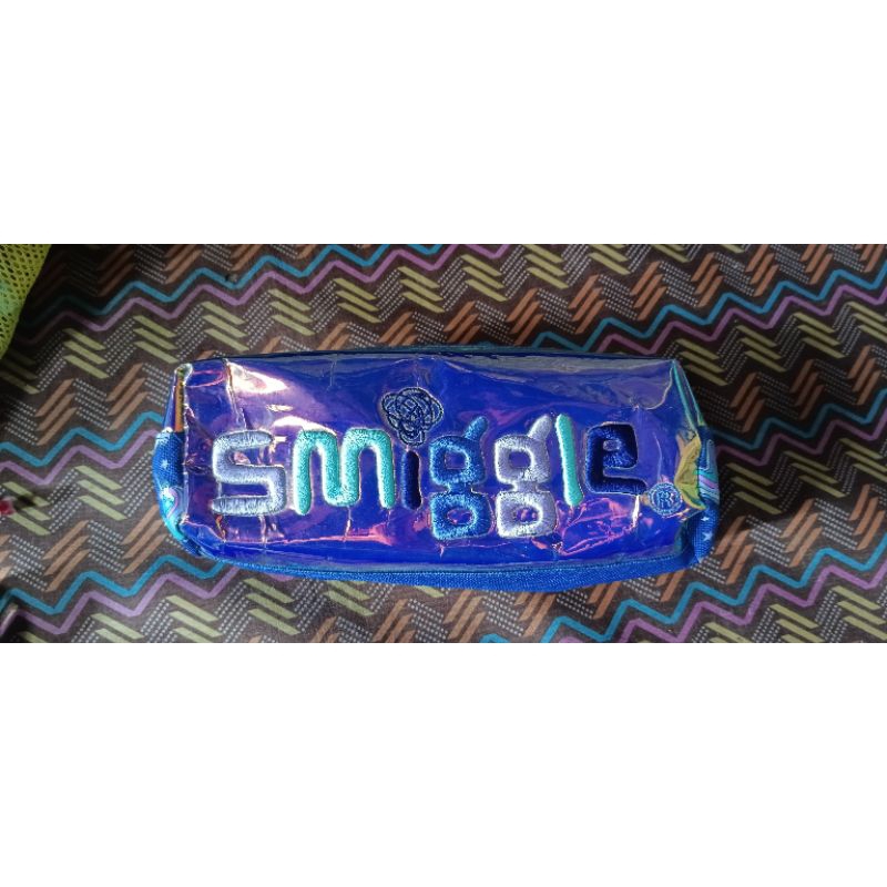 

kotak pensil smiggle 2 ruang preloved